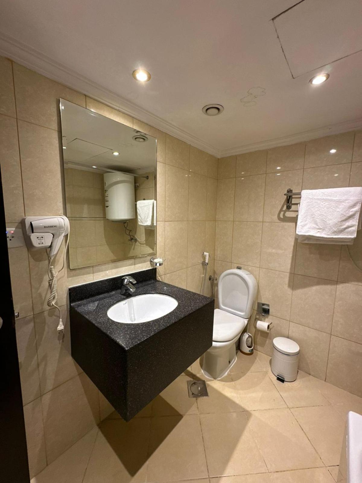 Zad Al Eman Suites Hotels Medina Værelse billede