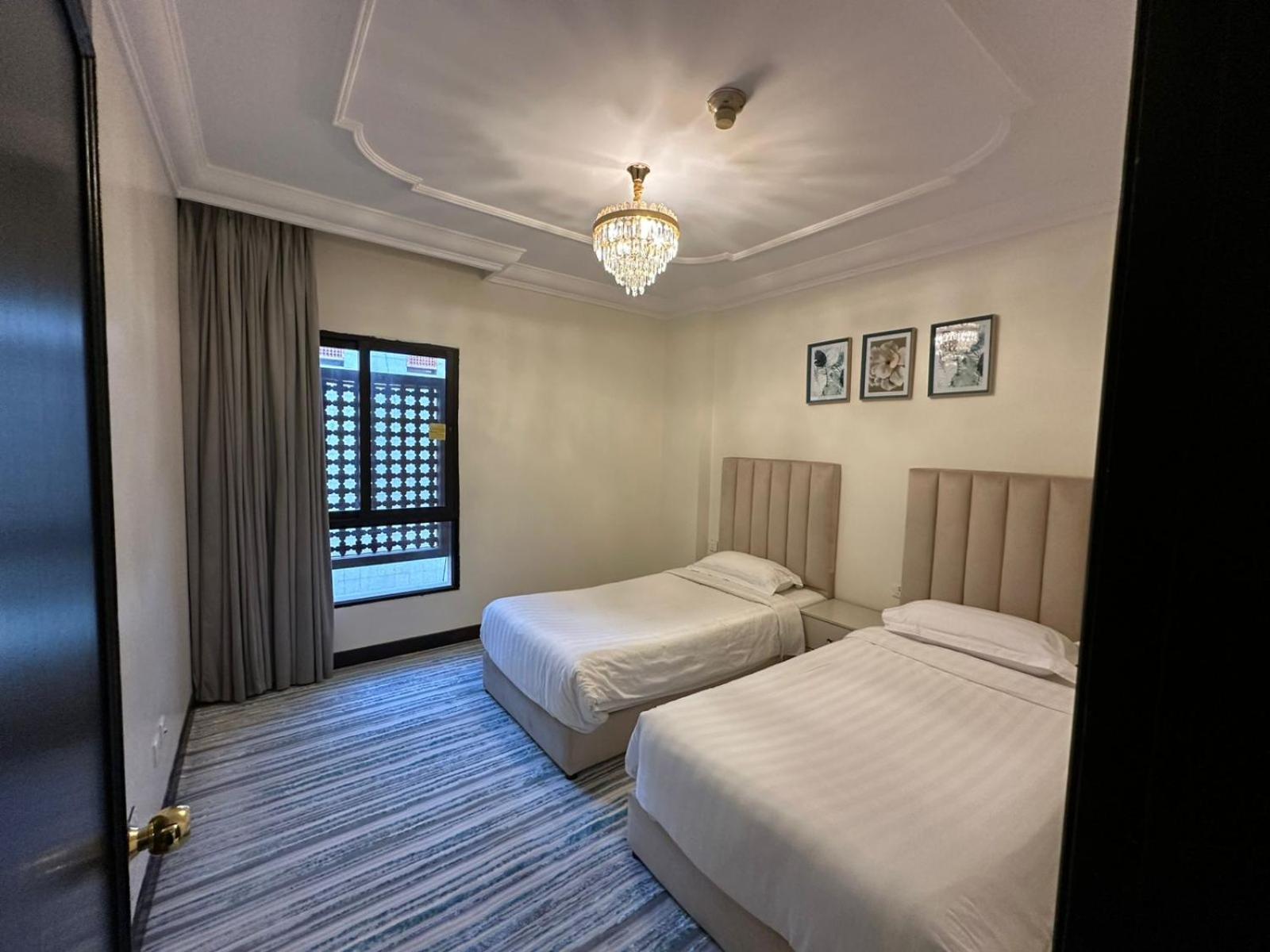 Zad Al Eman Suites Hotels Medina Værelse billede